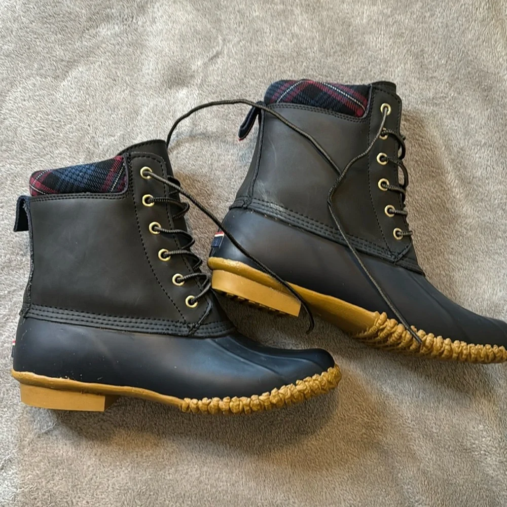Tommy Hilfiger Russel Waterproof Rain Snow Duck Boots Sz 8